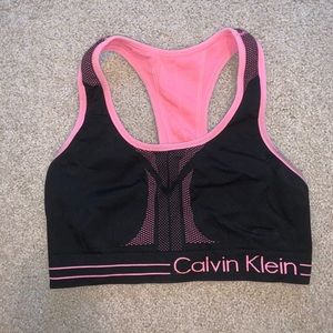 Calvin Klein Reversable Sports Bra (black/pink)